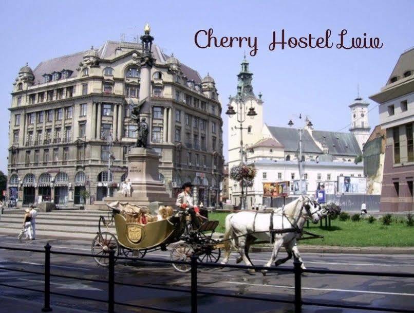 Cherry Hostel Lviv Buitenkant foto